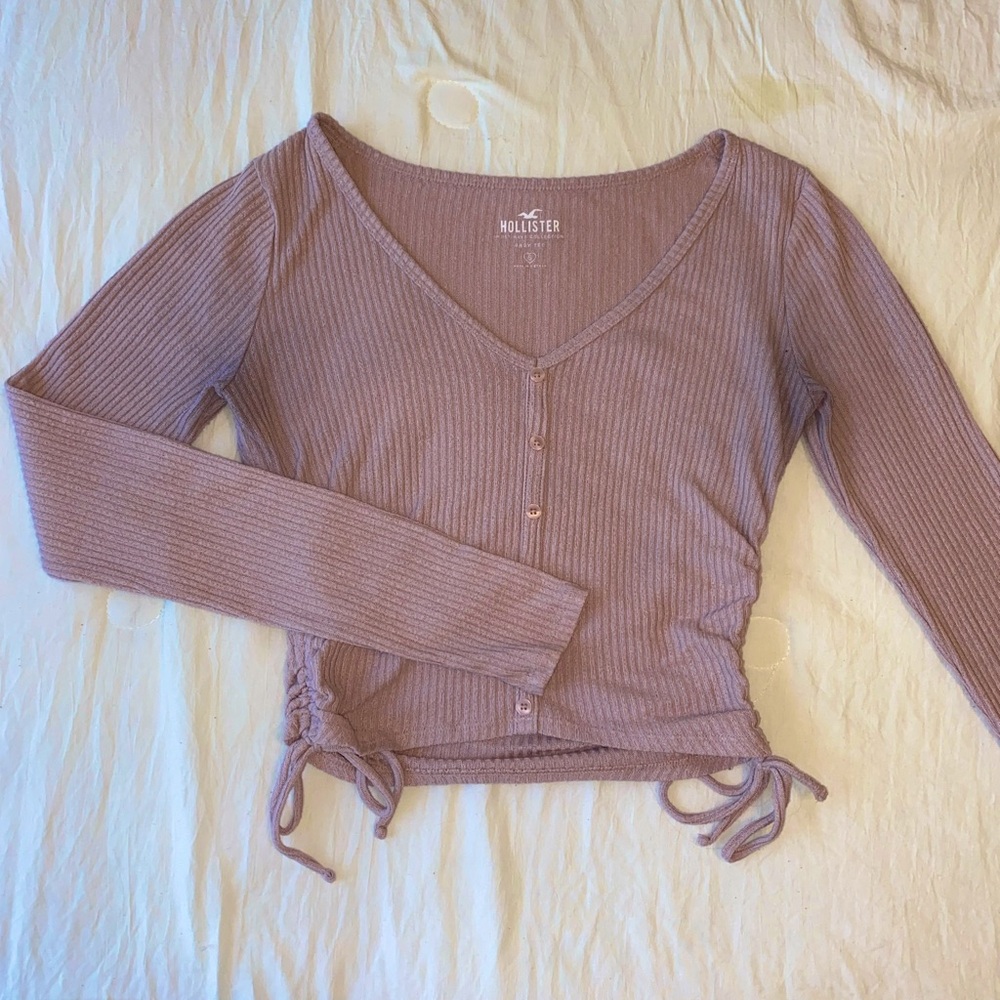 Hollister sweater